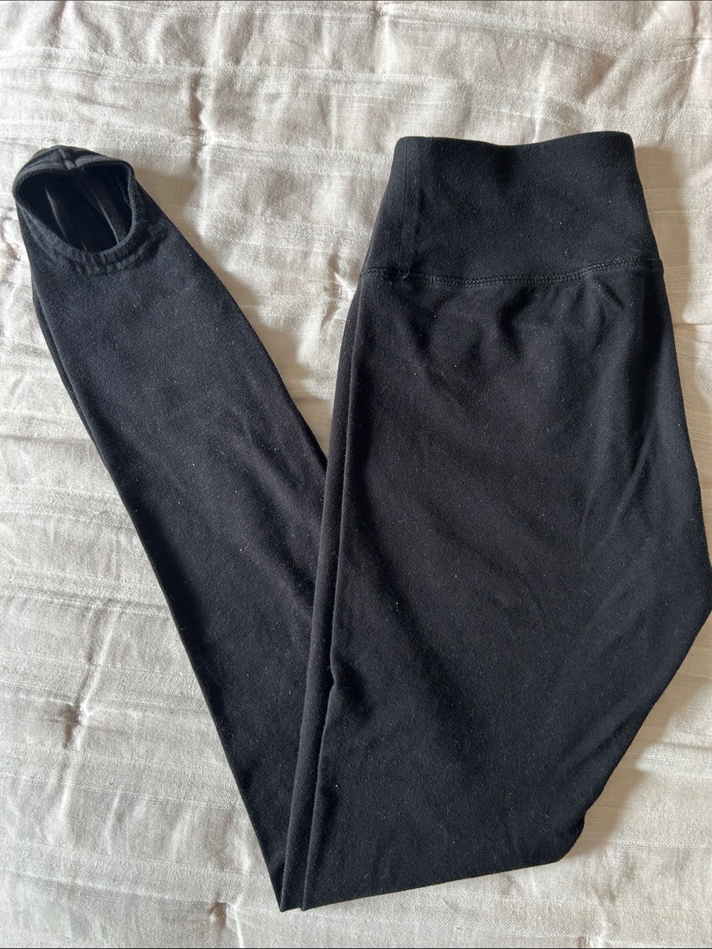 Pact Organic Cotton Black Stirrup Leggings Small